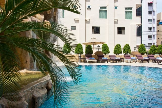 Outdoor Swimming Pool and Sun Deck